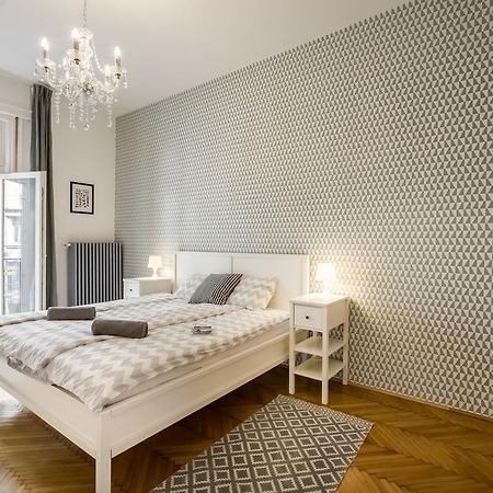 Bpr Charming Design Apartment With Balcony, A/C Budapest Esterno foto