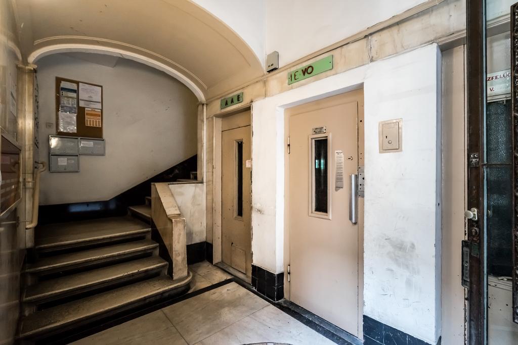 Bpr Charming Design Apartment With Balcony, A/C Budapest Esterno foto