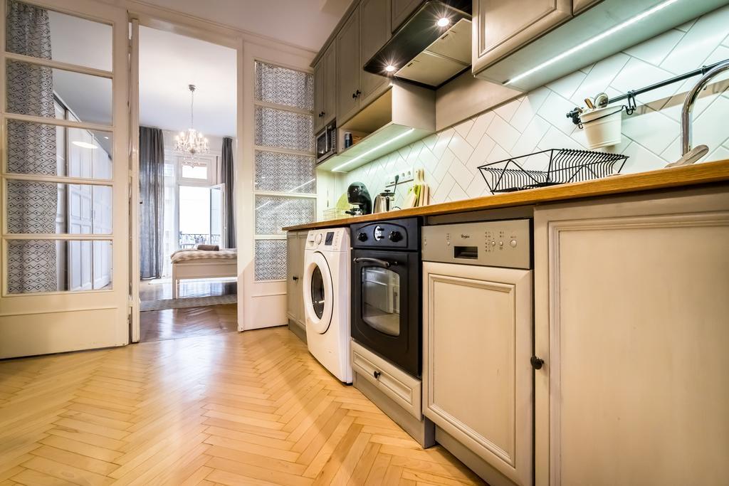 Bpr Charming Design Apartment With Balcony, A/C Budapest Esterno foto