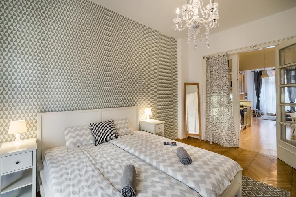 Bpr Charming Design Apartment With Balcony, A/C Budapest Esterno foto